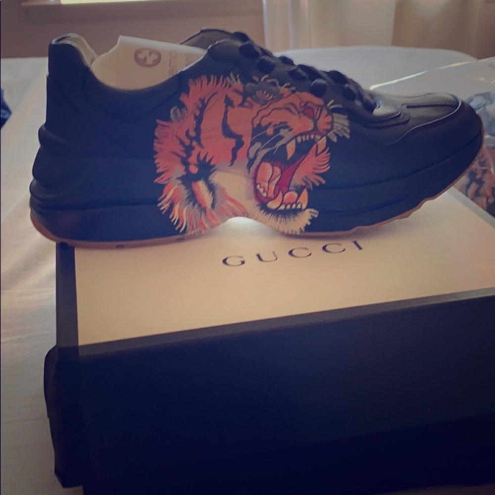 Gucci Leather upper and Rubber Sole Apollo Nero